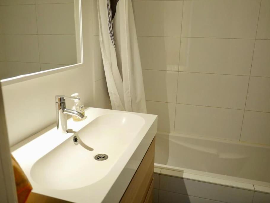 Ixelles: Superbe Appartement, Idealement Situe Bruxelles Eksteriør billede
